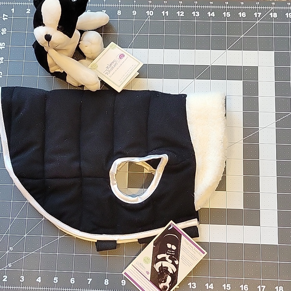 Therapeutic Microwaveable Black Medium Dog Coat - Picture 2 of 8